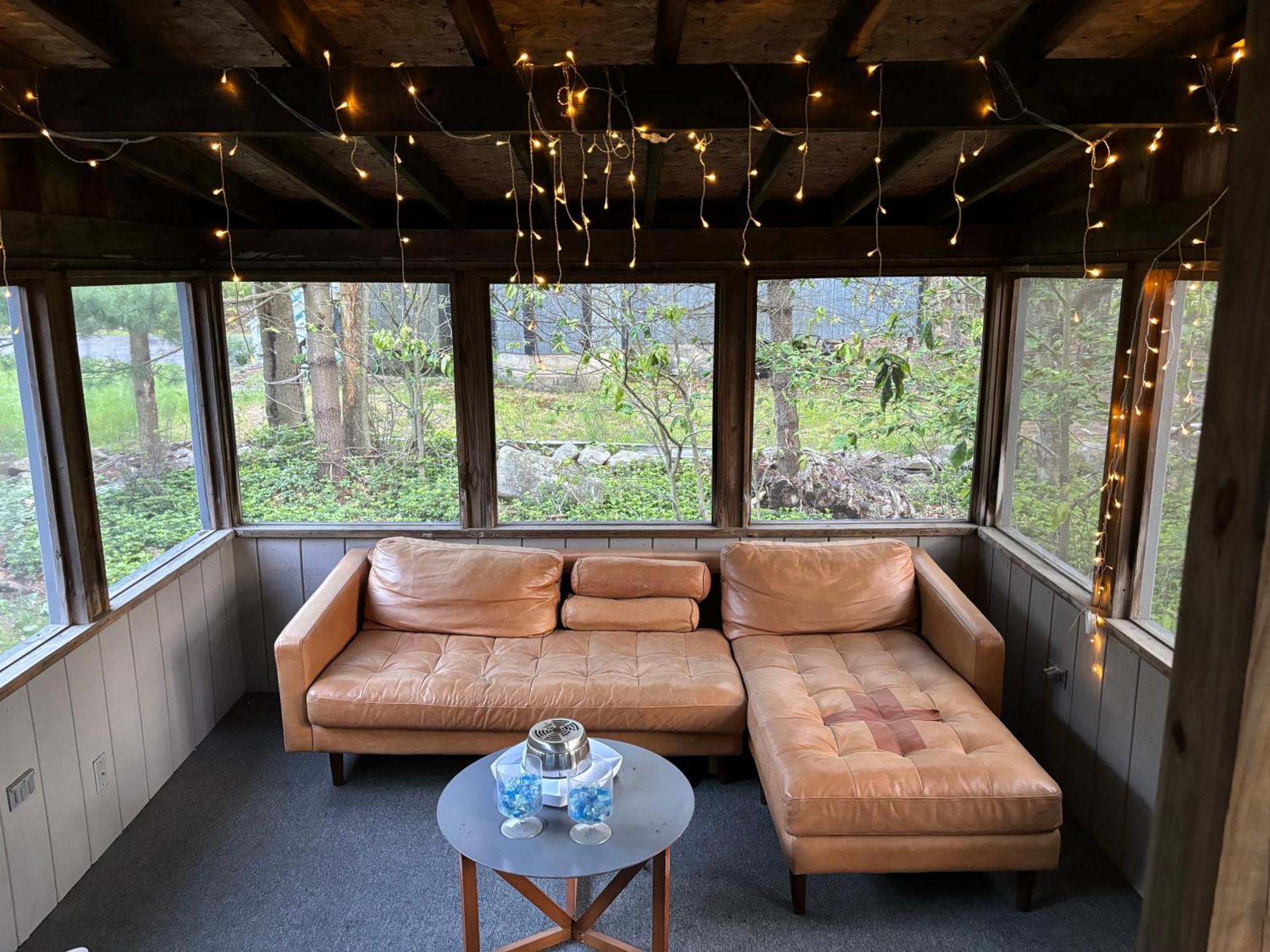 Ambiance - King Bed Cabin, Jetted-Tub & Fireplace Tobyhanna Eksteriør bilde