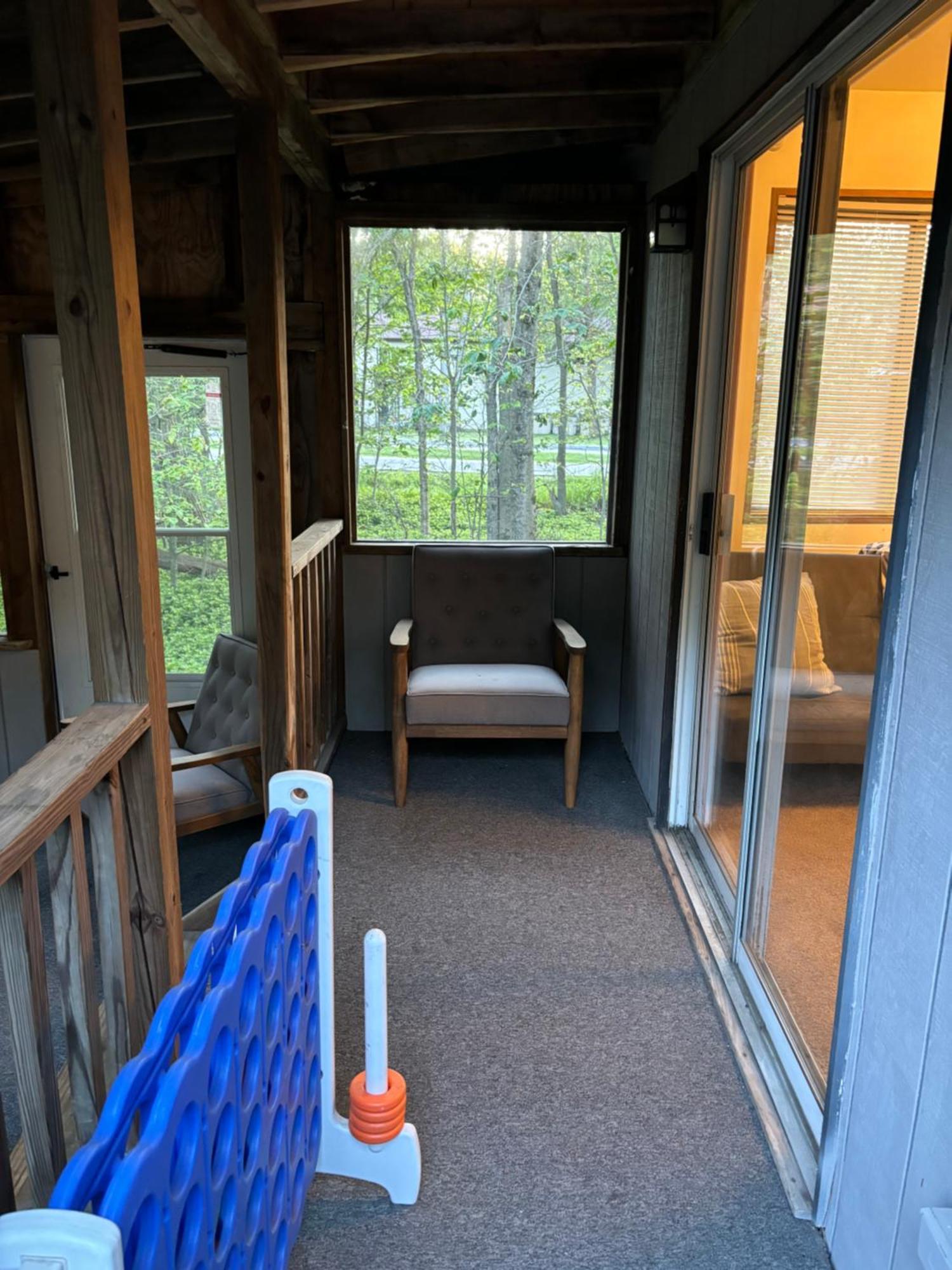 Ambiance - King Bed Cabin, Jetted-Tub & Fireplace Tobyhanna Eksteriør bilde